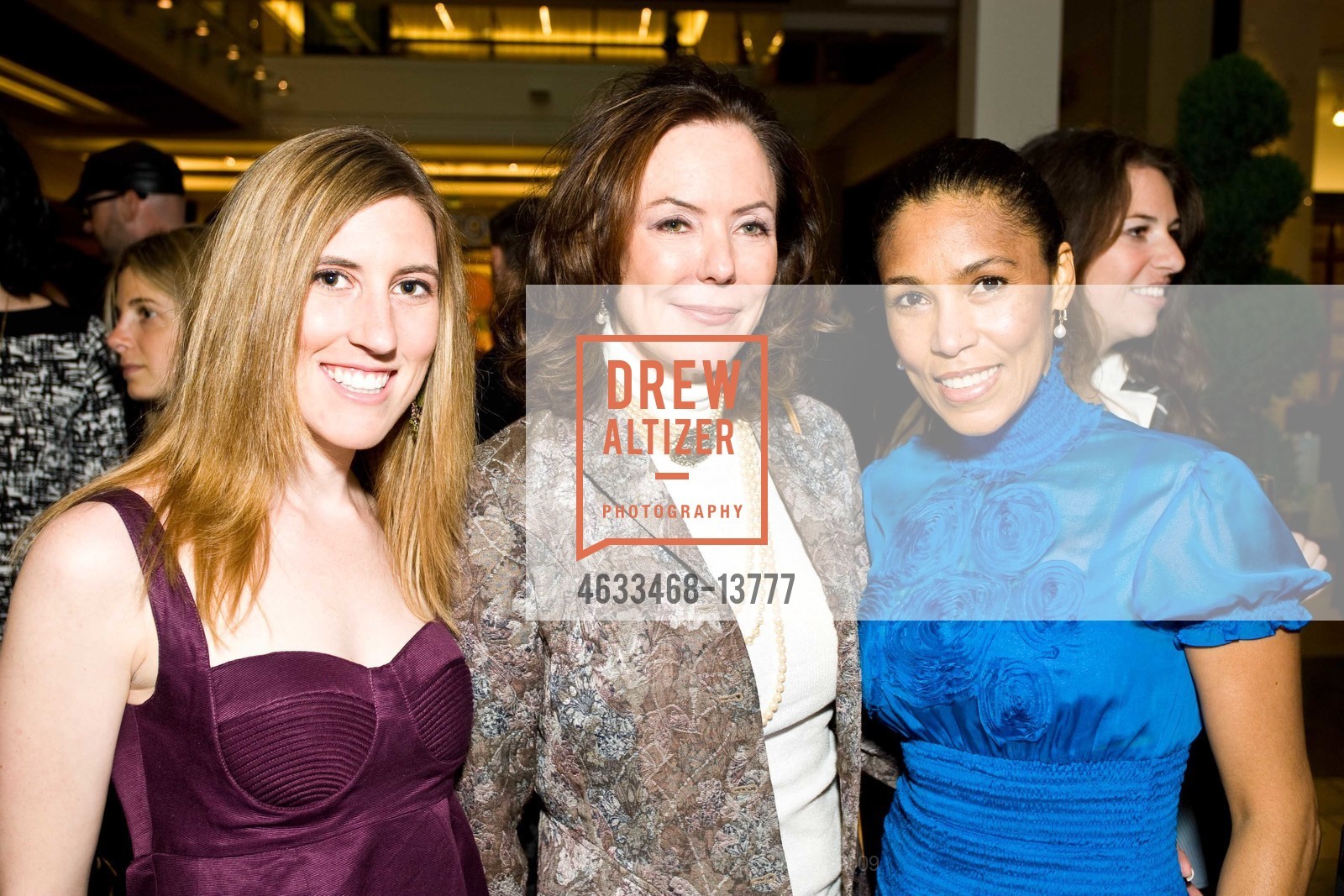 Chloe Bregman, Margaret Mitchell, Cristina Robinson, Edition By Banana Republic VIP Launch Party, US, May 15th, 2009, Photo #4633468-13777 Chloe Bregman, Margaret Mitchell, Cristina Robinson, Photo #4633468-13777