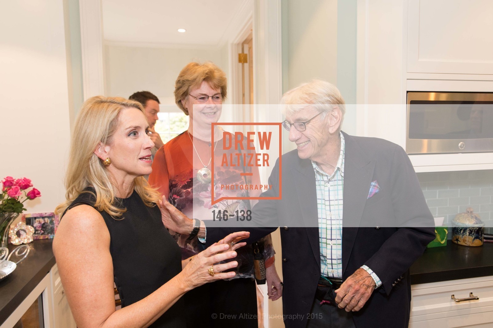 Jennifer Walske, Lynn Lohr, Les Belville, Gucci & Vogue Dinner, Private Residence. Private Residence, May 30th, 2015, Photo #146-138 Jennifer Walske, Lynn Lohr, Les Belville, Photo #146-138