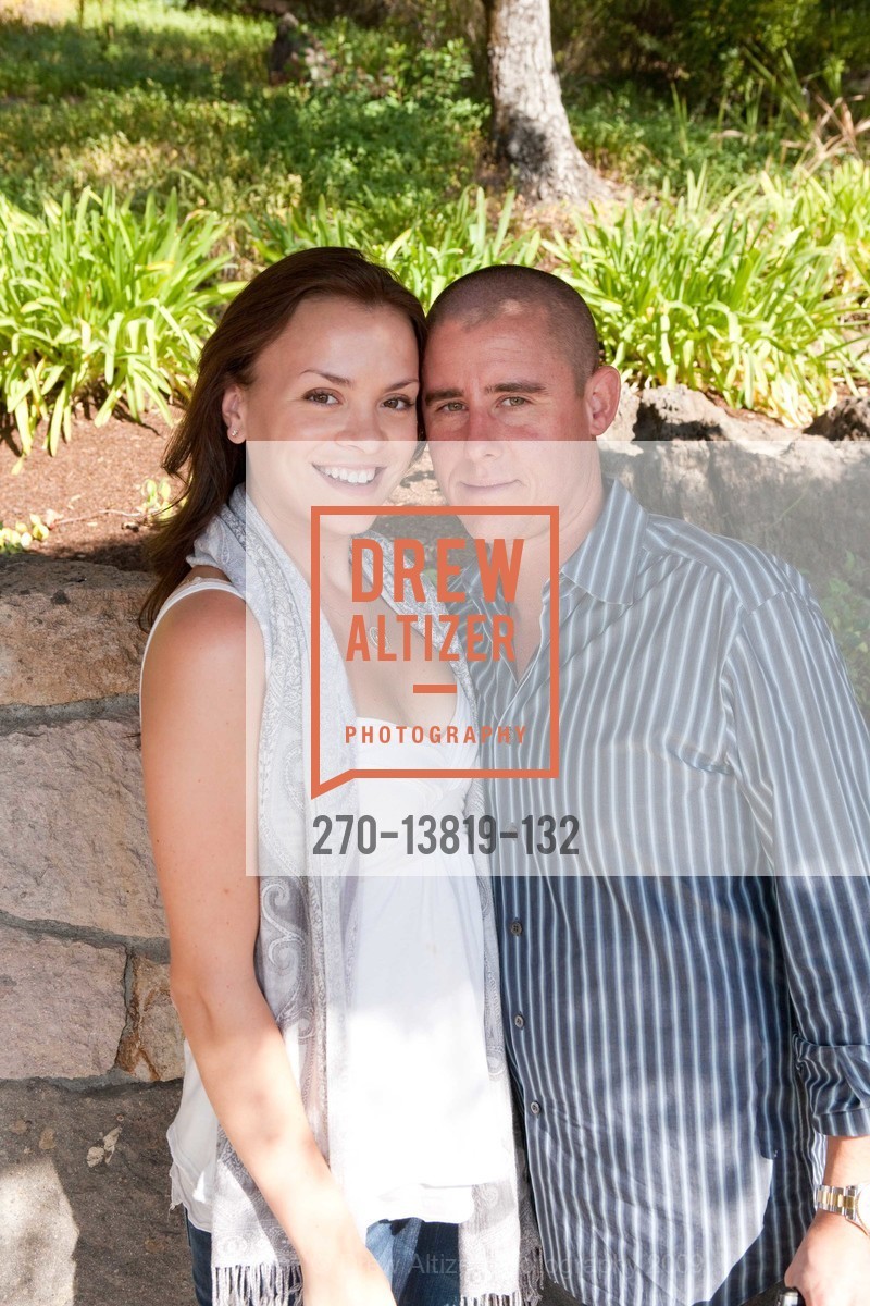 Chelsea MacDougall, Brian Ogden, Seven Stones Winery, US, October 6th, 2009, Photo #270-13819-132 Chelsea MacDougall, Brian Ogden, Photo #270-13819-132