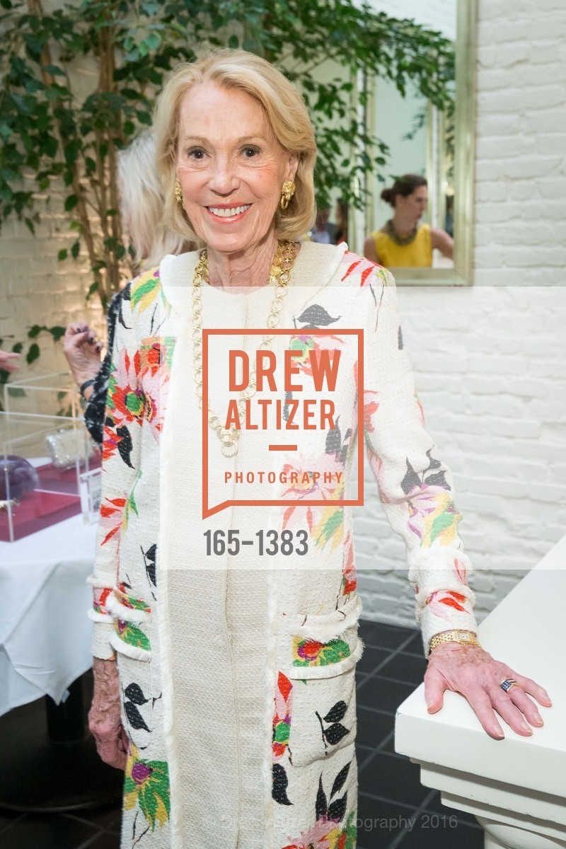 Charlotte Shultz, Christie's Reagan Reception SF, Villa Taverna, August 22nd, 2016, Photo #165-1383 Charlotte Shultz, Photo #165-1383