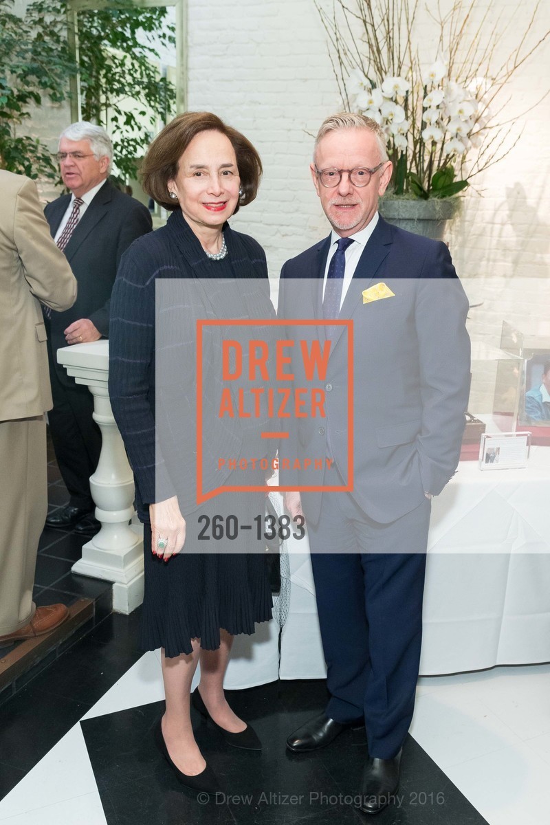 Ruth Quigley, Martin Chapman, Christie's Reagan Reception SF, Villa Taverna, August 22nd, 2016, Photo #260-1383 Ruth Quigley, Martin Chapman, Photo #260-1383
