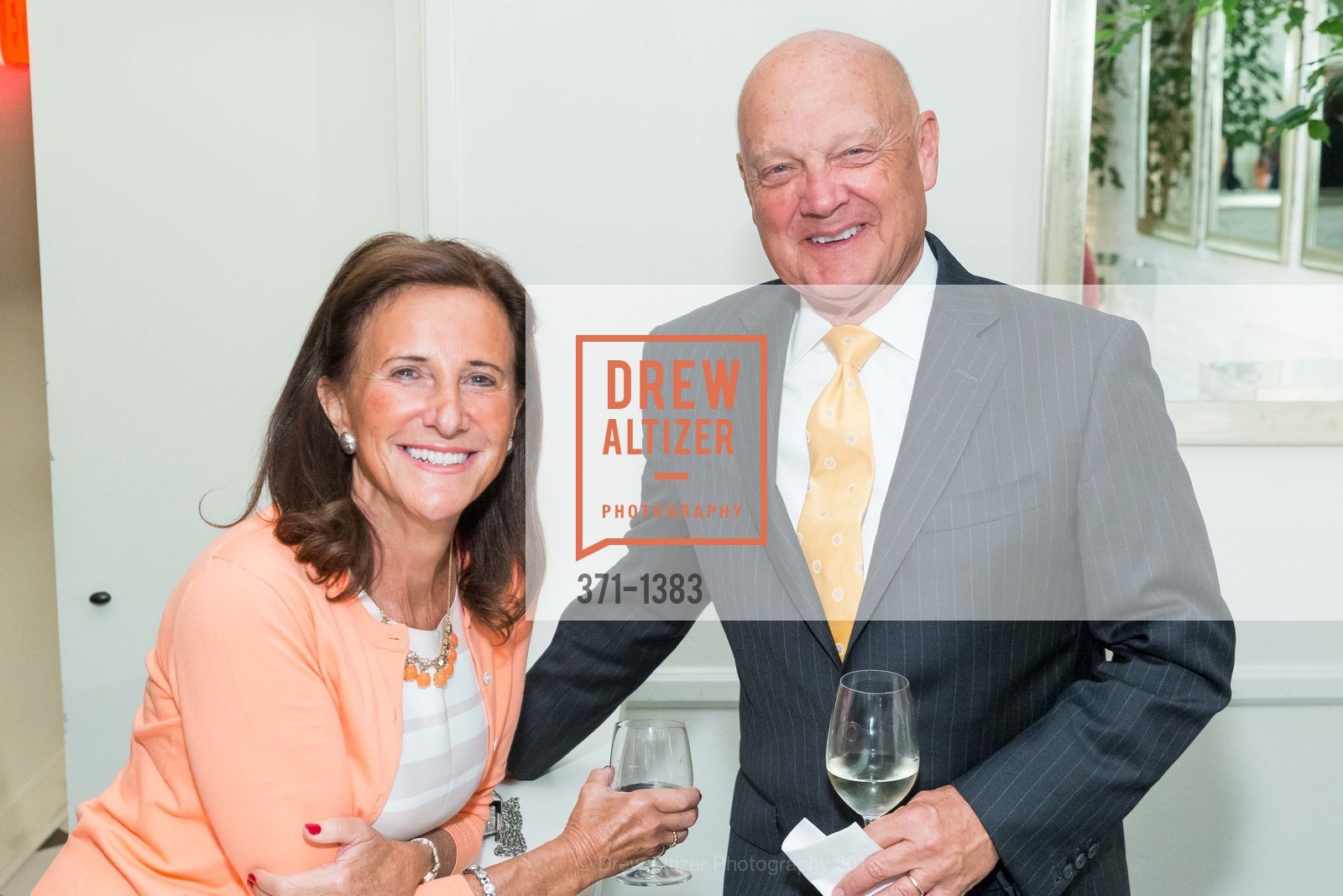 Elisabeth Pate-Cornell, James Ellis, Christie's Reagan Reception SF, Villa Taverna, August 22nd, 2016, Photo #371-1383 Elisabeth Pate-Cornell, James Ellis, Photo #371-1383