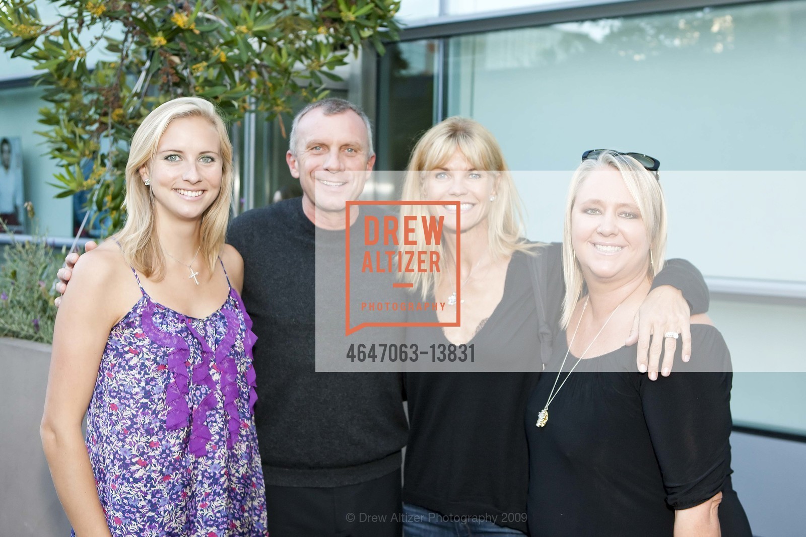 Elizabeth Montana, Joe Montana. Jennifer Montana, Lori Puccinelli Stern, Photo #4647063-13831