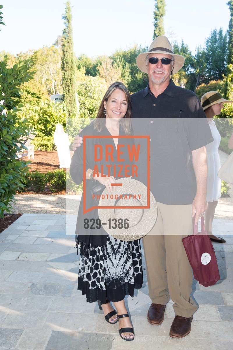 Joan Barisone, Ed Barisone, Auxiliary of Court Appointed Special Advocates (CASA) of San Mateo County Annual Garden Party, Private Garden in Hillsborough. 125 El Cerrito Avenue, August 28th, 2016, Photo #829-1386 Joan Barisone, Ed Barisone, Photo #829-1386