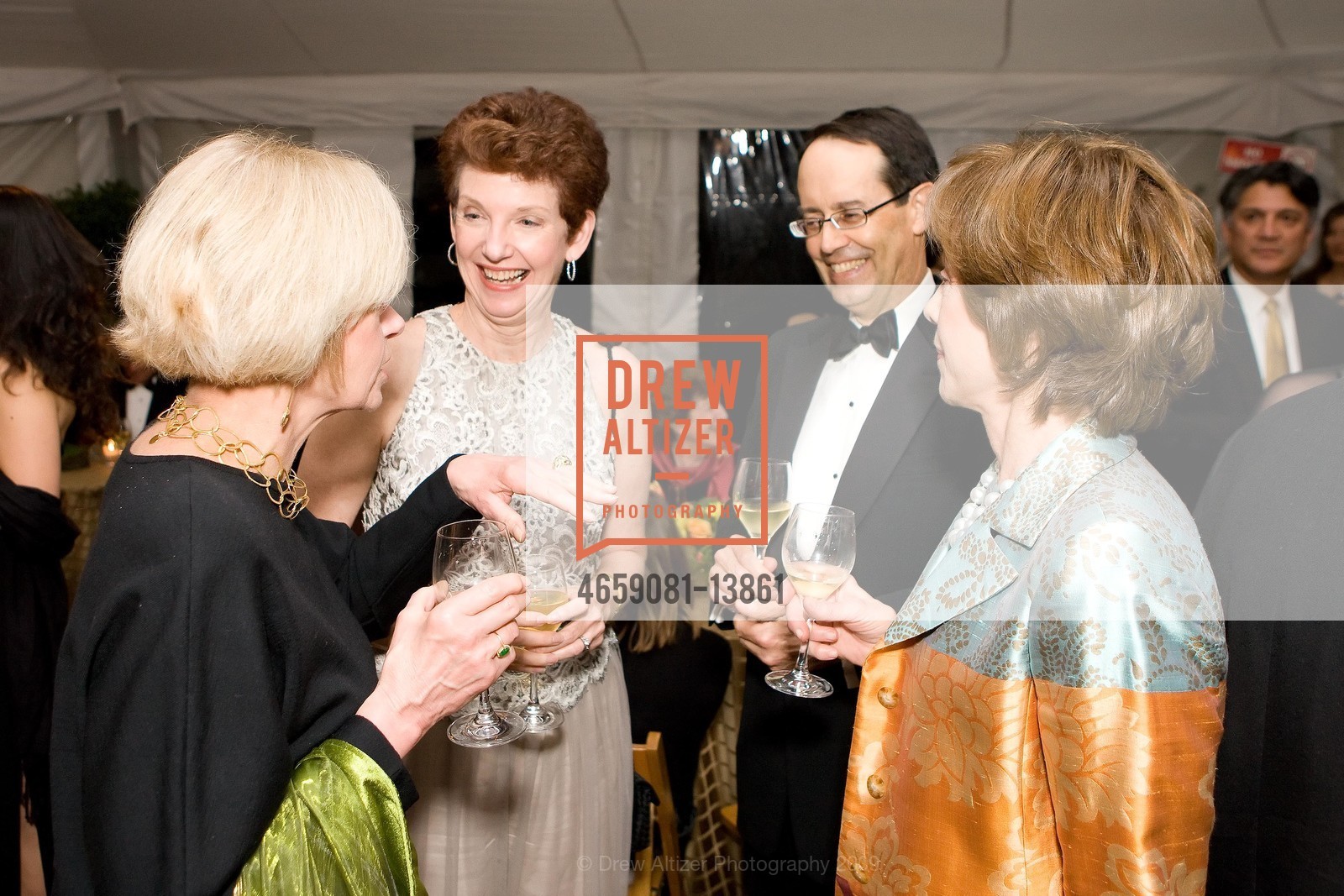 Susie Hoganson, John Hoganson, Carol Unabskey, International Museum of Women Annual Gala, US, March 5th, 2009, Photo #4659081-13861 Susie Hoganson, John Hoganson, Carol Unabskey, Photo #4659081-13861