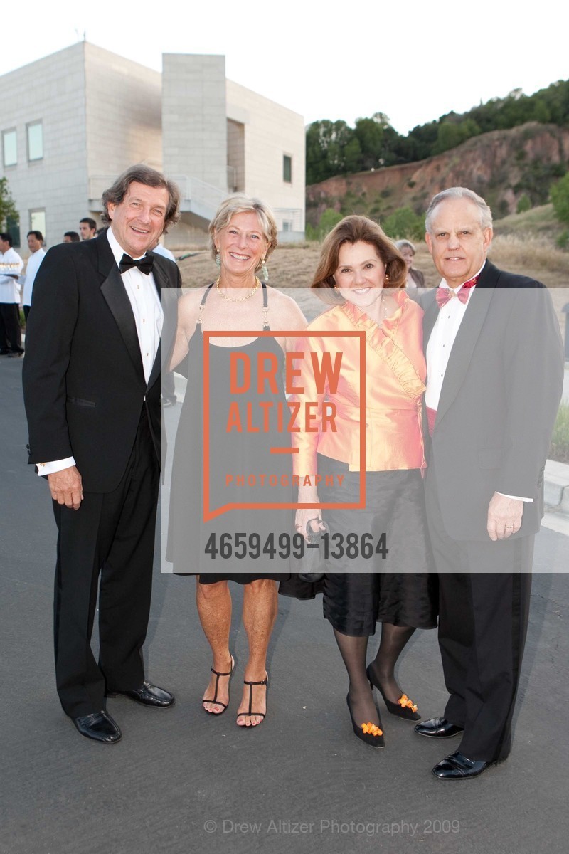 Tony Campodonico, Anne Campodonico, Holly Green, Bill Green, The Buck Institute's CRYSTAL BALL, US, May 17th, 2009, Photo #4659499-13864 Tony Campodonico, Anne Campodonico, Holly Green, Bill Green, Photo #4659499-13864