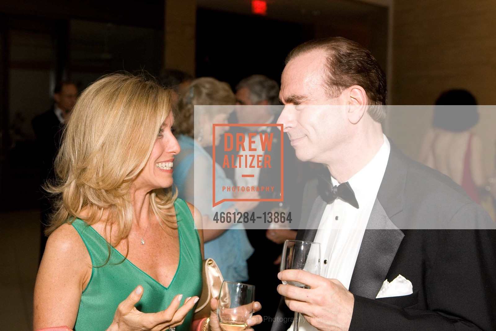 Sandy Kleiman, Harvey Bartnof, The Buck Institute's CRYSTAL BALL, US, May 17th, 2009, Photo #4661284-13864 Sandy Kleiman, Harvey Bartnof, Photo #4661284-13864