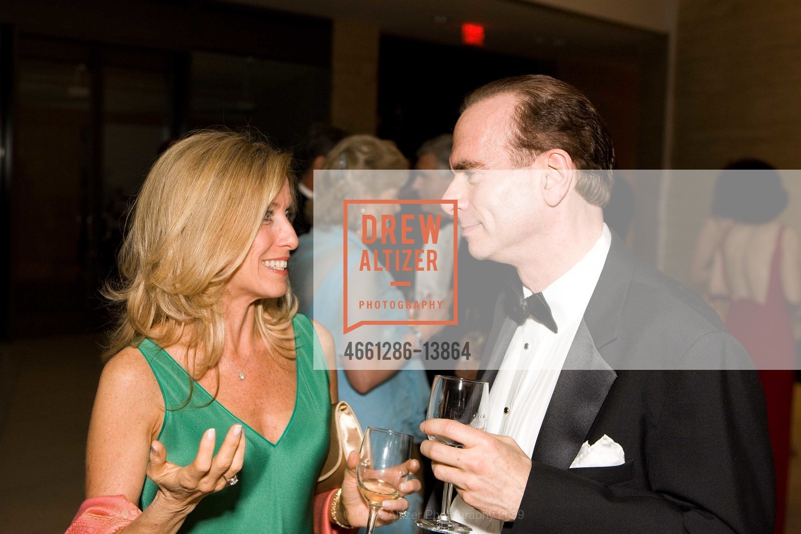 Sandy Kleiman, Harvey Bartnof, The Buck Institute's CRYSTAL BALL, US, May 17th, 2009, Photo #4661286-13864 Sandy Kleiman, Harvey Bartnof, Photo #4661286-13864