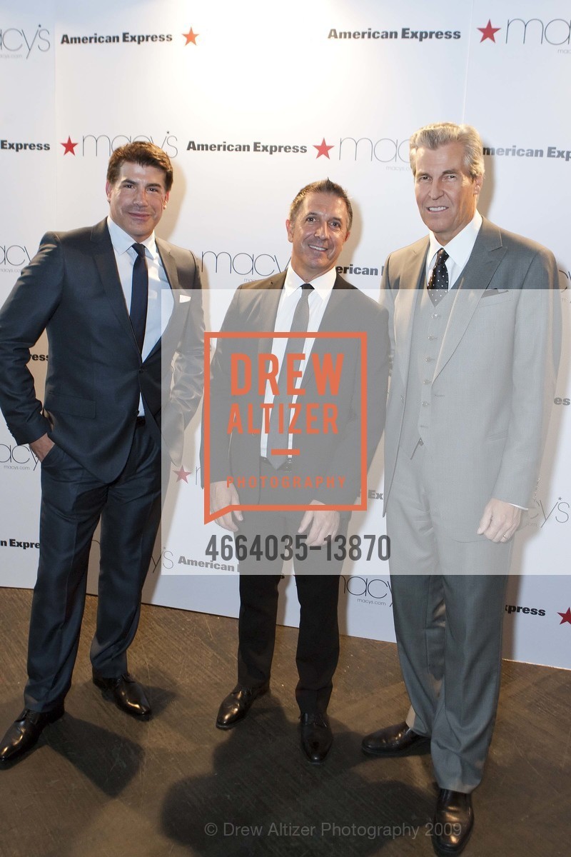 Bryan Batt (From Mad Men), Mark Brashear (Hugo Boss President, Chairman And CEO For The Americas), Terry Lundgren (Macy's Inc. Chairman, President And CEO), Macy's Passport 2009, US, September 18th, 2009, Photo #4664035-13870 Bryan Batt (From Mad Men), Mark Brashear (Hugo Boss President, Chairman And CEO For The Americas), Terry Lundgren (Macy's Inc. Chairman, President And CEO), Photo #4664035-13870
