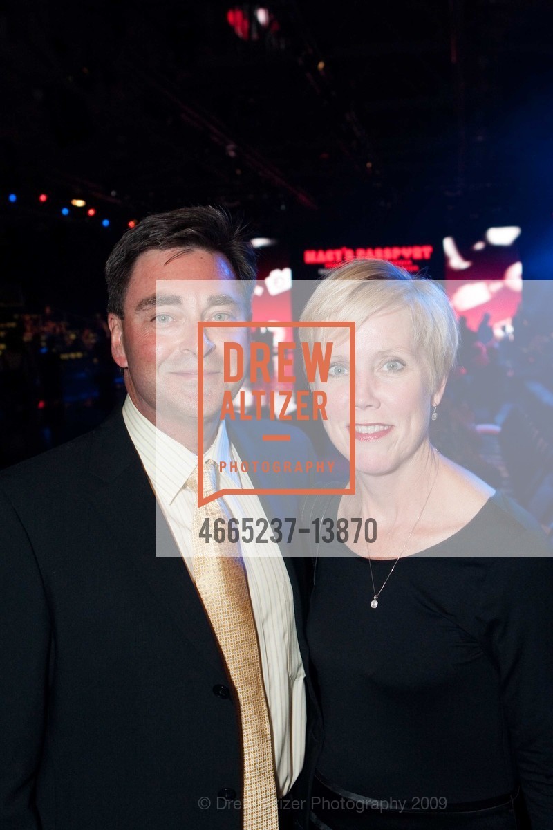 Joe Caldwell, Becky Canfield, Macy's Passport 2009, US, September 18th, 2009, Photo #4665237-13870 Joe Caldwell, Becky Canfield, Photo #4665237-13870