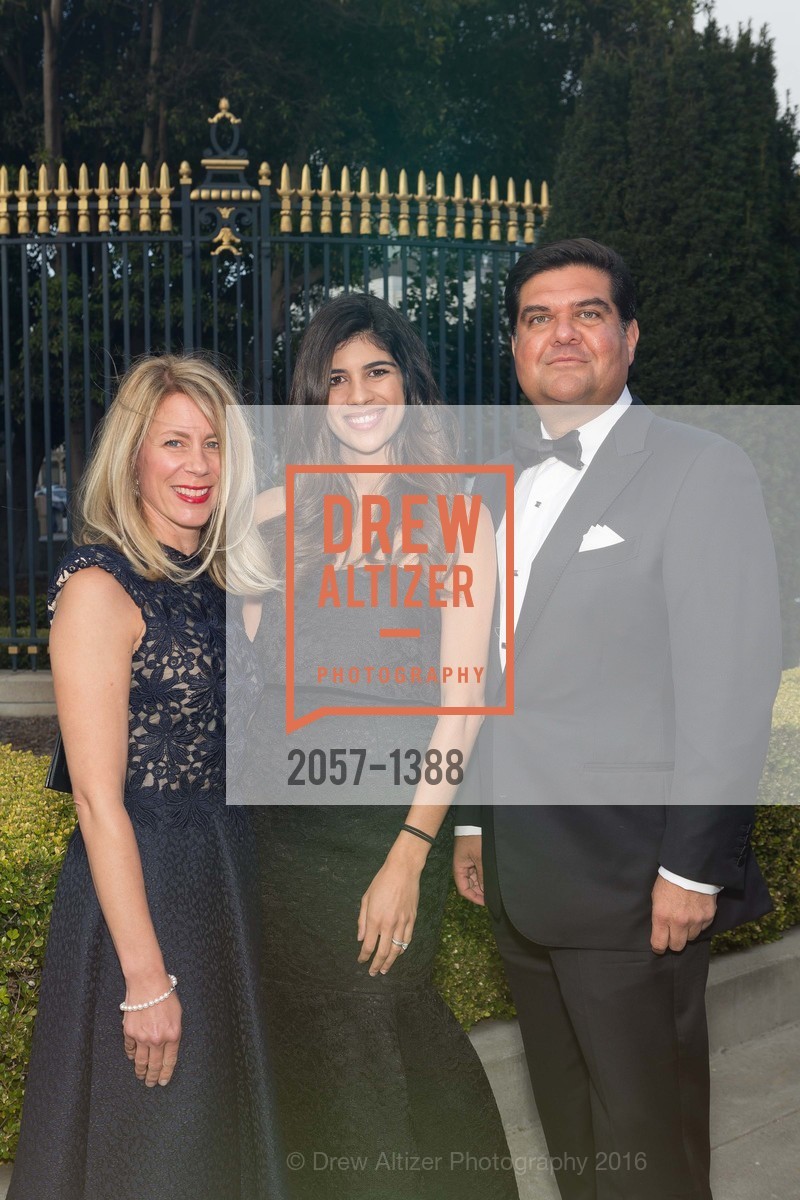 Noelle von Tesmar, Jennifer Woodring, Eric Rodriguez, Opera Ball 2016: La Revolution et L’Amour, War Memorial Opera House, September 9th, 2016, Photo #2057-1388 Noelle von Tesmar, Jennifer Woodring, Eric Rodriguez, Photo #2057-1388