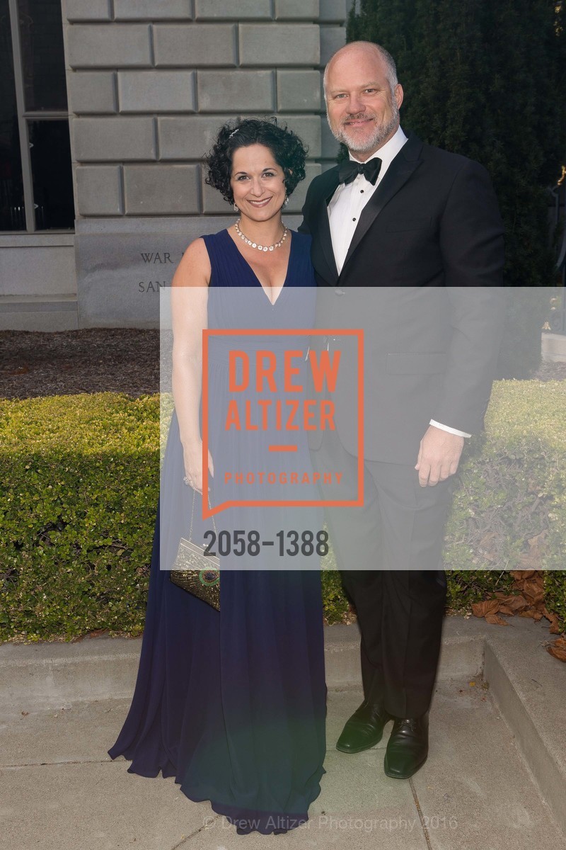 Jennifer Brody, Cliff Romig, Opera Ball 2016: La Revolution et L’Amour, War Memorial Opera House, September 9th, 2016, Photo #2058-1388 Jennifer Brody, Cliff Romig, Photo #2058-1388