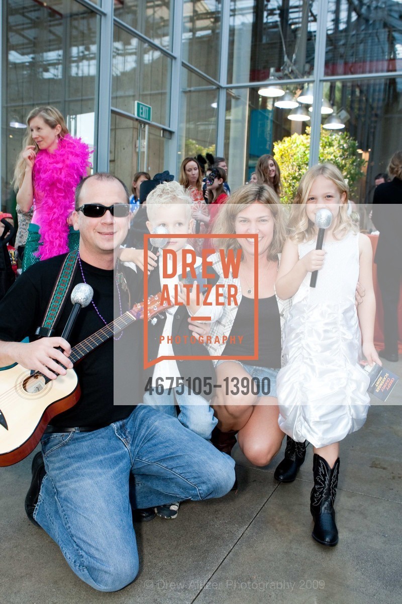 Dennis Bradley with Luke Bradley, Melinda Bradley and Molly Bradley