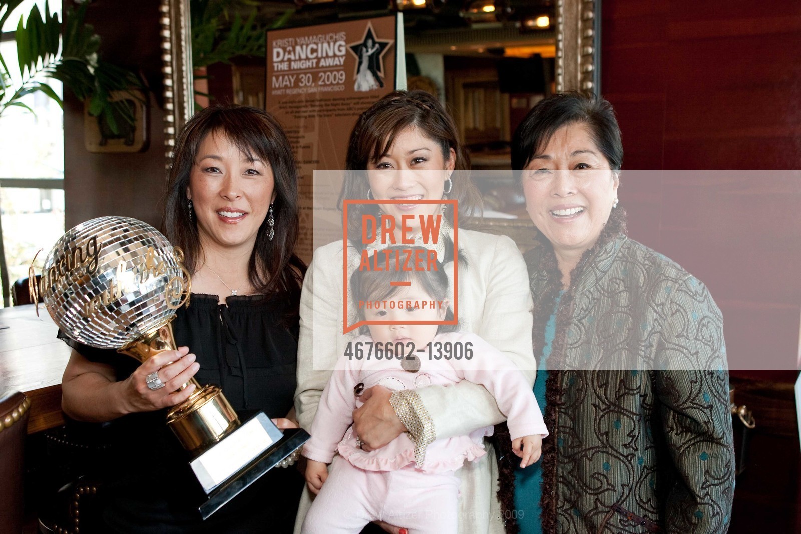 Lori Yamaguchi, Kristi Yamaguchi, Ava Tom, Carol Yamaguchi, KRISTI YAMAGUCHI's DANCING WITH THE STARS Benefit Luncheon, US, April 28th, 2009, Photo #4676602-13906 Lori Yamaguchi, Kristi Yamaguchi, Ava Tom, Carol Yamaguchi, Photo #4676602-13906