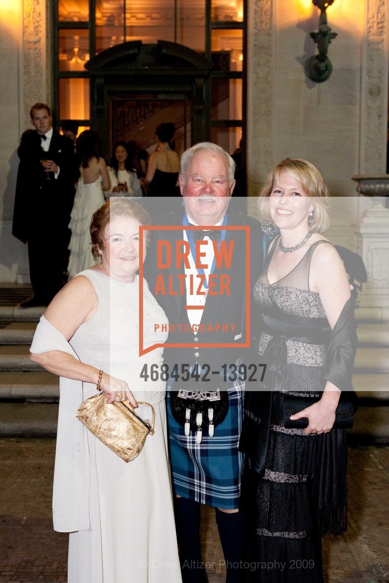 Ruth McCracken, Gene McCracken, Alexis Ford, Spinsters of San Francisco 80th Anniversary Gala, US, December 6th, 2009, Photo #4684542-13927 Ruth McCracken, Gene McCracken, Alexis Ford, Photo #4684542-13927