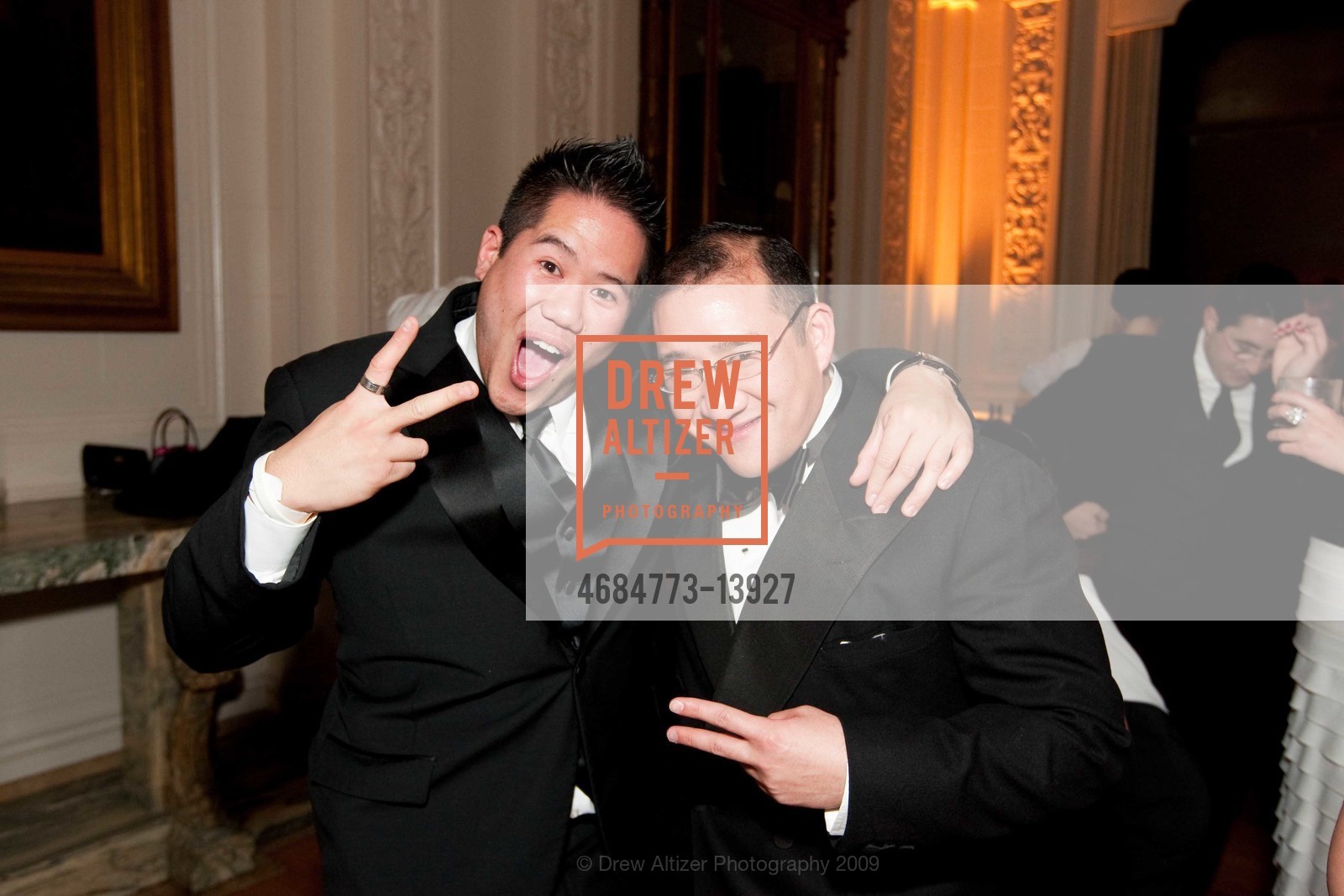 David Nguyen, Rich Chuakay, Spinsters of San Francisco 80th Anniversary Gala, US, December 6th, 2009, Photo #4684773-13927 David Nguyen, Rich Chuakay, Photo #4684773-13927