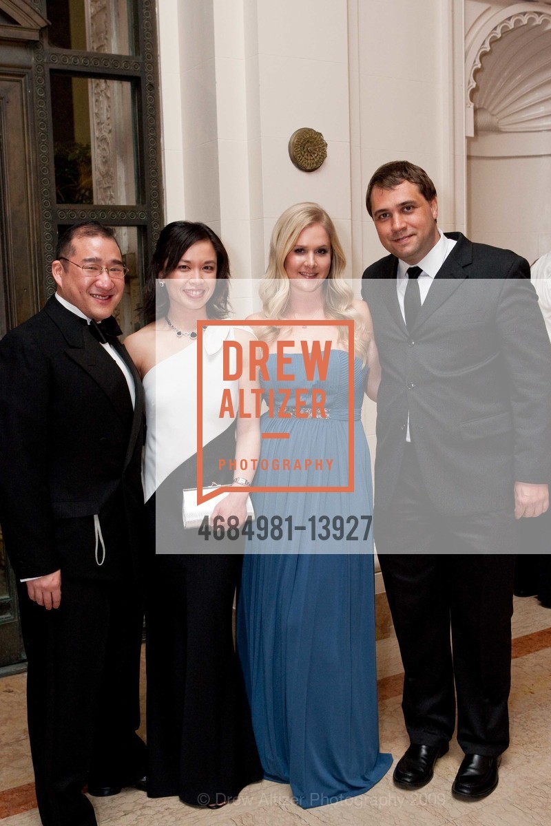 Rich Chuakay, Debra Dee, Pavel Okunev, Spinsters of San Francisco 80th Anniversary Gala, US, December 6th, 2009, Photo #4684981-13927 Rich Chuakay, Debra Dee, Pavel Okunev, Photo #4684981-13927