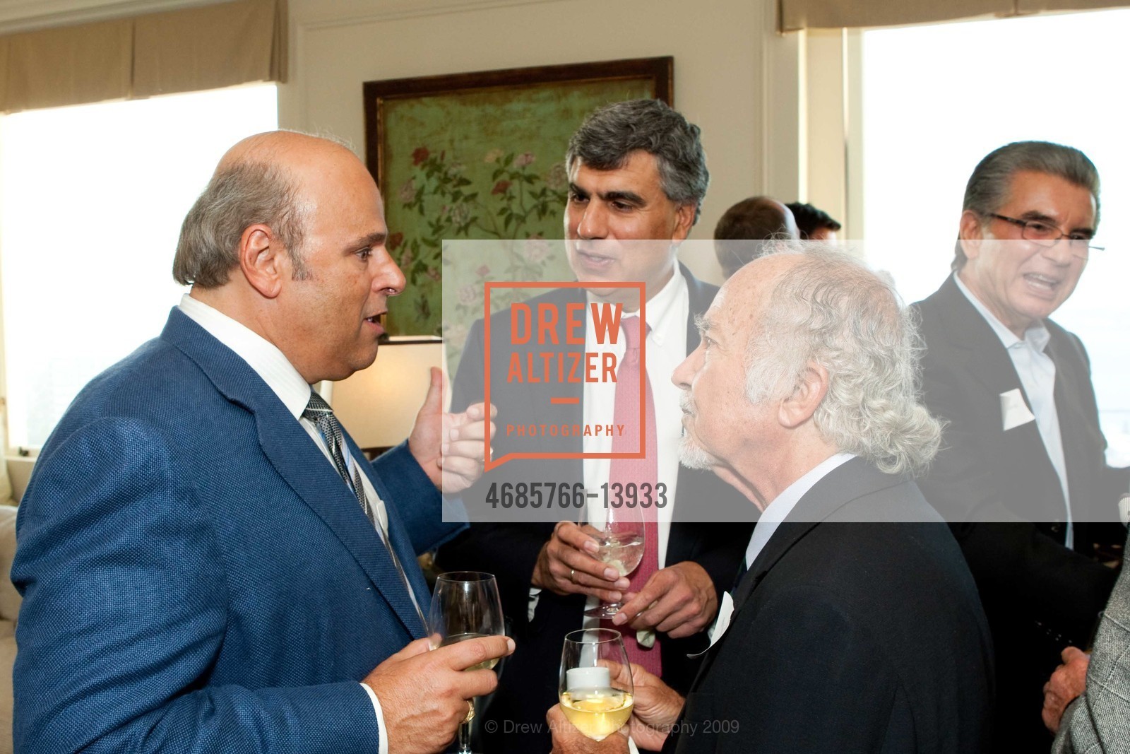 Tony Saris, Phillip Economopoulos, George Marcus, An Evening Reception Honoring ALEXI GIANNOULIAS, US, August 25th, 2009, Photo #4685766-13933 Tony Saris, Phillip Economopoulos, George Marcus, Photo #4685766-13933