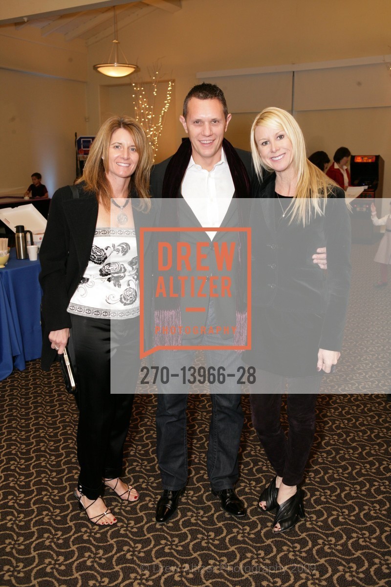 Debbie Mescall, Mike Posey, Cathy Posey, Holiday Heroes, US, December 8th, 2009, Photo #270-13966-28 Debbie Mescall, Mike Posey, Cathy Posey, Photo #270-13966-28