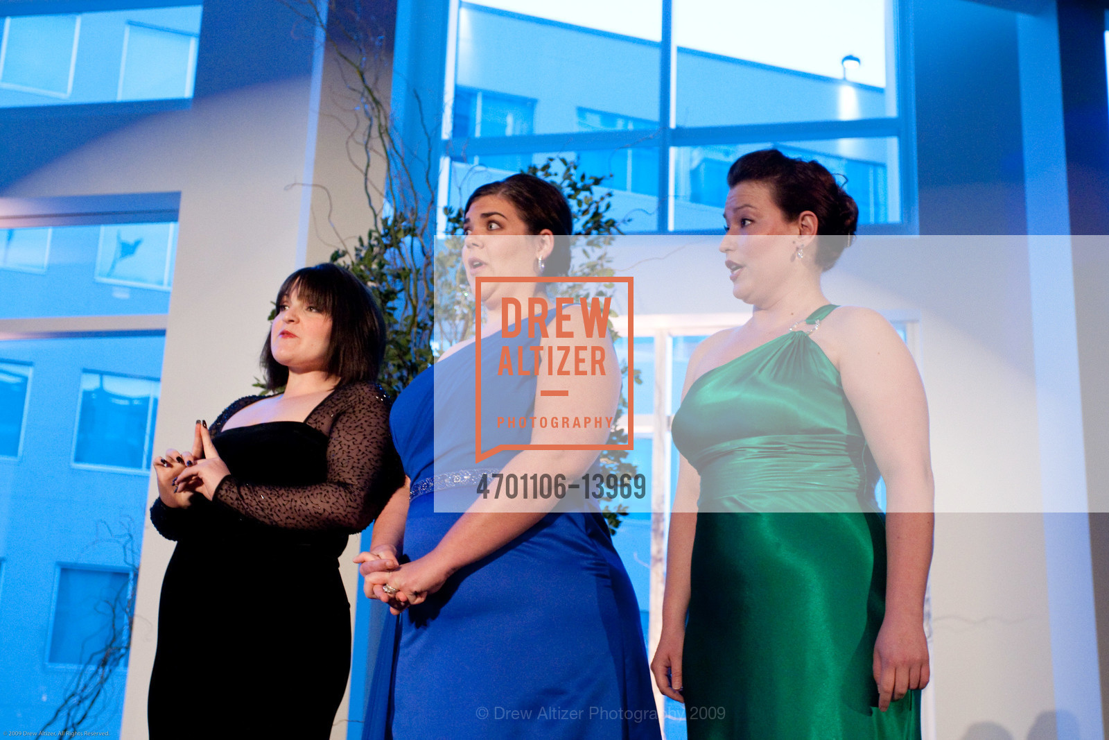 Tamara Wapinsky, Daveda Karanas, Heidi Melton, Merola Opera Gala, US, March 30th, 2009, Photo #4701106-13969 Tamara Wapinsky, Daveda Karanas, Heidi Melton, Photo #4701106-13969