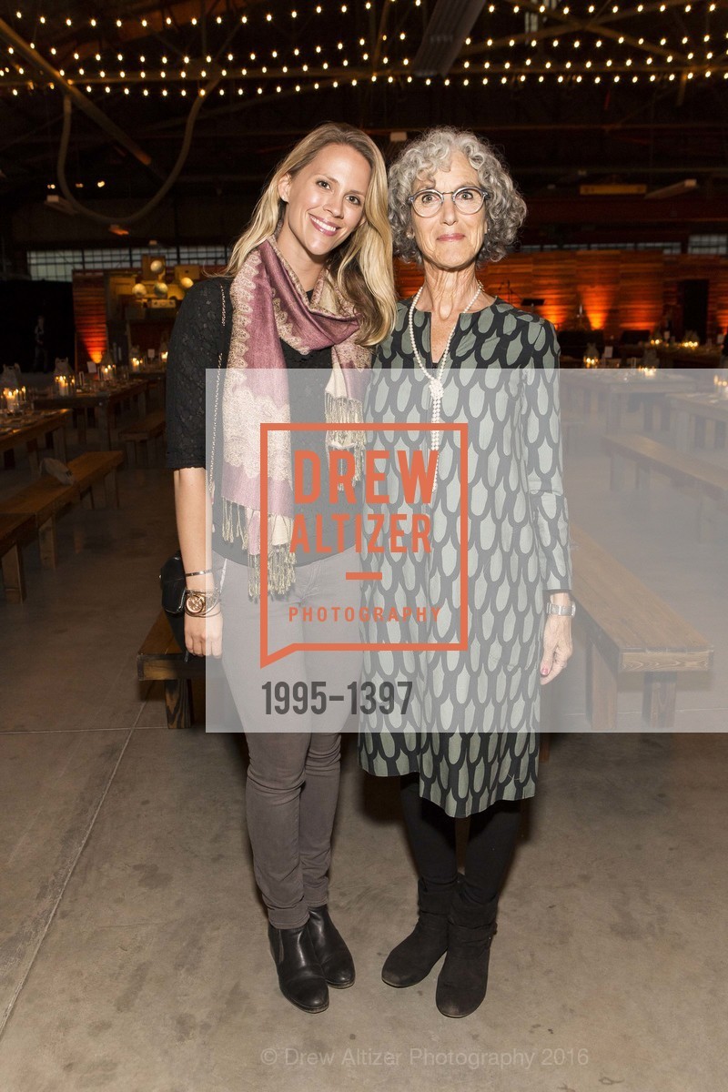 Megan Warner, Suzanne Warner, FOR-SITE's Home Land Security Opening Gala, Crissy Field Building 937, September 10th, 2016, Photo #1995-1397 Megan Warner, Suzanne Warner, Photo #1995-1397
