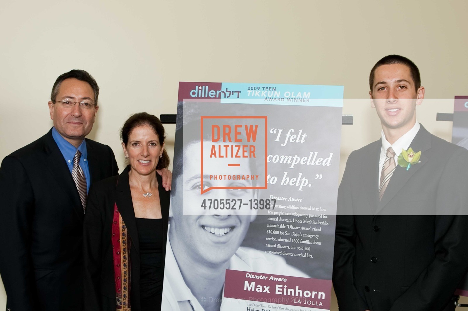 Dan Einhorn, Emily Einhorn, Max Einhorn, Jewish Community Federation's Diller Teen Tikkun Olam Awards, US, September 1st, 2009, Photo #4705527-13987 Dan Einhorn, Emily Einhorn, Max Einhorn, Photo #4705527-13987