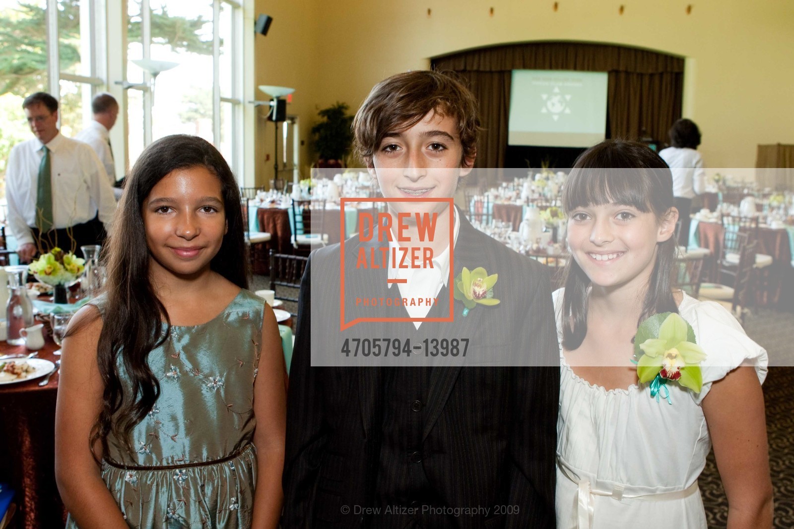 Elizabeth Feldman, Josh Safier, Lauren Safier, Jewish Community Federation's Diller Teen Tikkun Olam Awards, US, September 1st, 2009, Photo #4705794-13987 Elizabeth Feldman, Josh Safier, Lauren Safier, Photo #4705794-13987