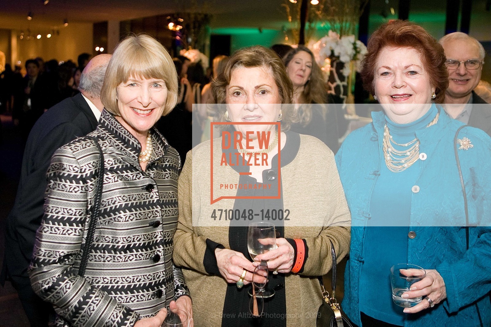 Mary Lonergan, Vanya Alicastro, Joan Rorick, Art Point Warhol Opening, US, February 23rd, 2009, Photo #4710048-14002 Mary Lonergan, Vanya Alicastro, Joan Rorick, Photo #4710048-14002