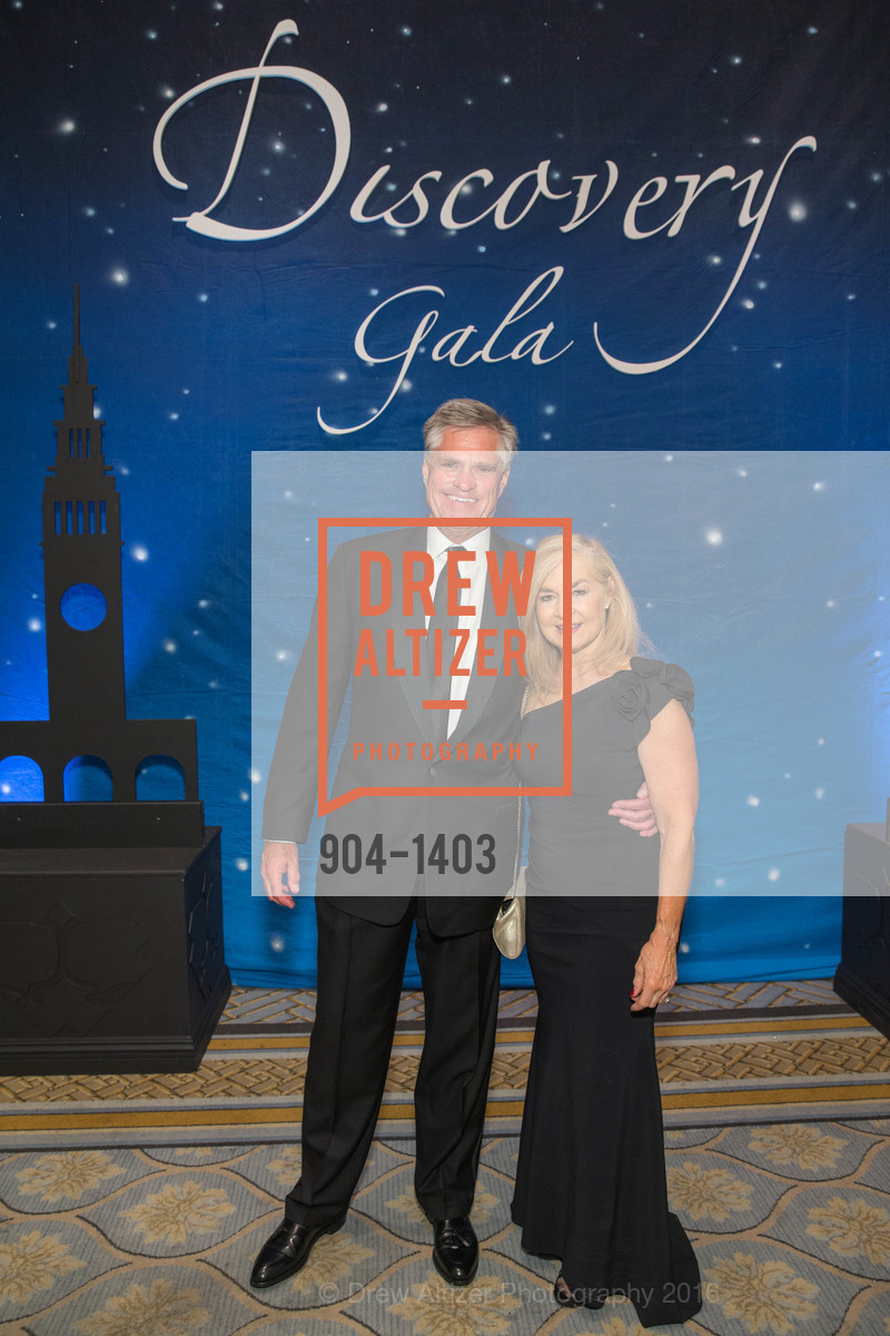 Brian Atwood, Lynne Edminster, American Cancer Society's Discovery Gala, Fairmont, September 17th, 2016, Photo #904-1403 Brian Atwood, Lynne Edminster, Photo #904-1403