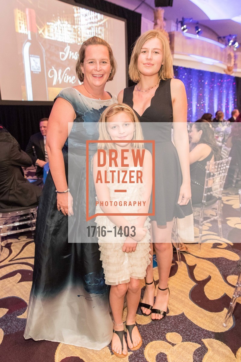 Julia Hinshaw, Anna Hinshaw, Lizzy Hinshaw, American Cancer Society's Discovery Gala, Fairmont, Photo #1716-1403 Julia Hinshaw, Anna Hinshaw, Lizzy Hinshaw, Photo #1716-1403