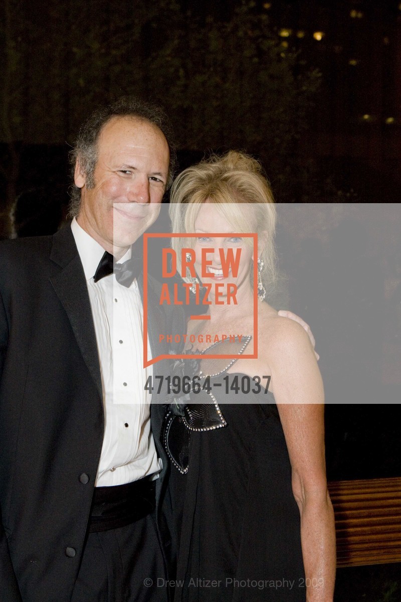 Thomas Barrett, Belinda Barry, The San Francisco Symphony's 2009 Opening Night PATRONS GALA, US, September 10th, 2009, Photo #4719664-14037 Thomas Barrett, Belinda Barry, Photo #4719664-14037