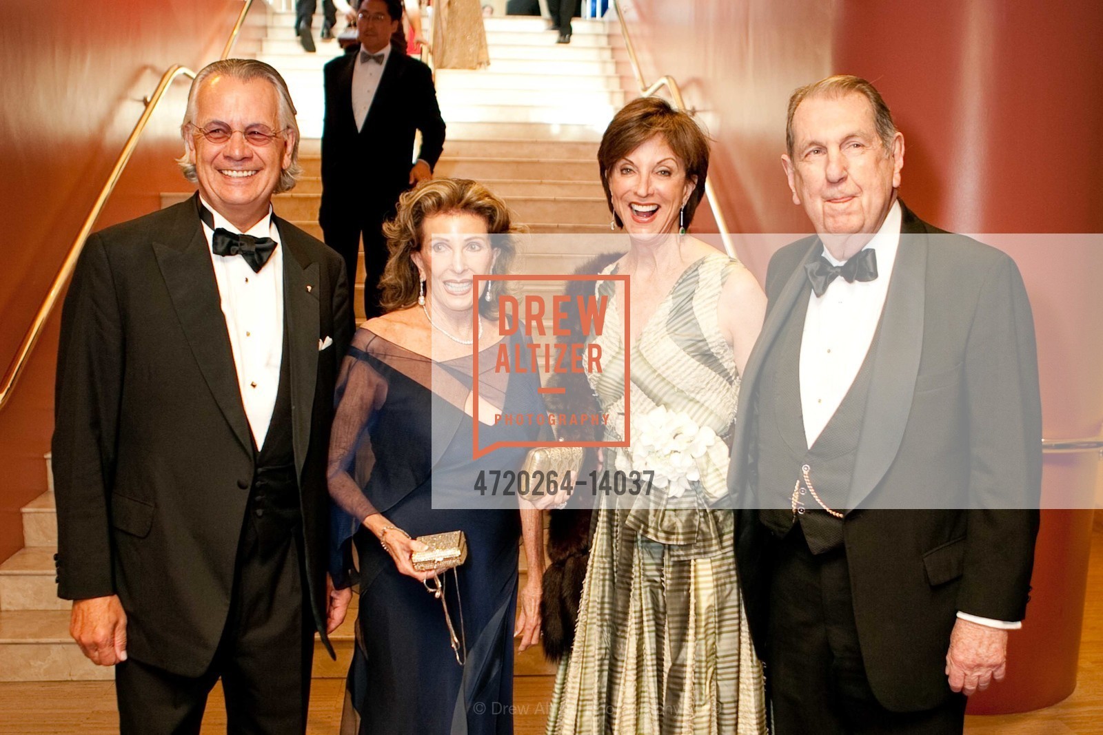 Ellie Killebrew Brown, Therese Post, Malcolm Post, The San Francisco Symphony's 2009 Opening Night PATRONS GALA, US, September 10th, 2009, Photo #4720264-14037 Ellie Killebrew Brown, Therese Post, Malcolm Post, Photo #4720264-14037