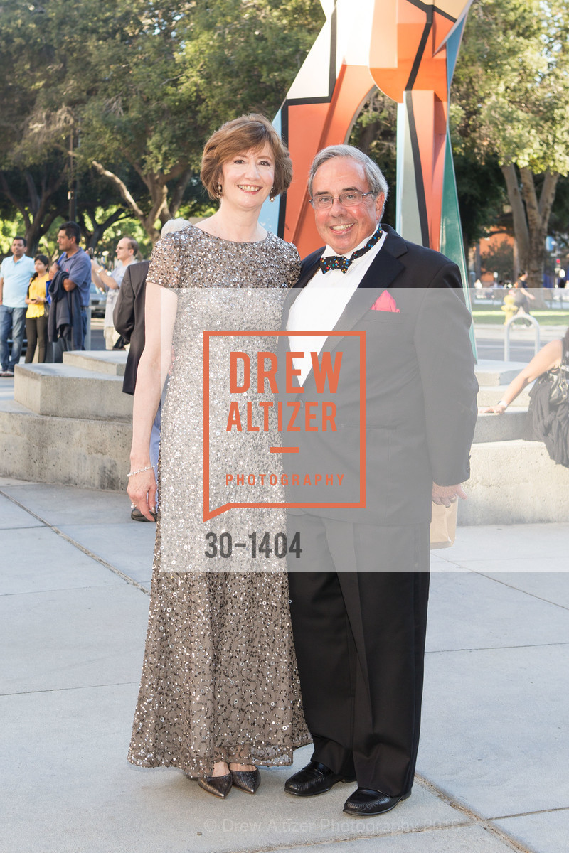 Yvonne Nevens, Mike Nevens, San Jose Museum of Art's Wonder Ball, San Jose Museum of Art. 110 South Market Street San Jose, CA 95113, September 17th, 2016, Photo #30-1404 Yvonne Nevens, Mike Nevens, Photo #30-1404