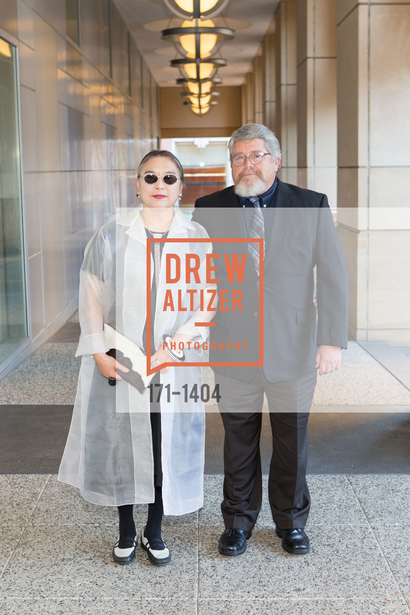 Hung Liu, Jeff Kelley, San Jose Museum of Art's Wonder Ball, San Jose Museum of Art. 110 South Market Street San Jose, CA 95113, September 17th, 2016, Photo #171-1404 Hung Liu, Jeff Kelley, Photo #171-1404