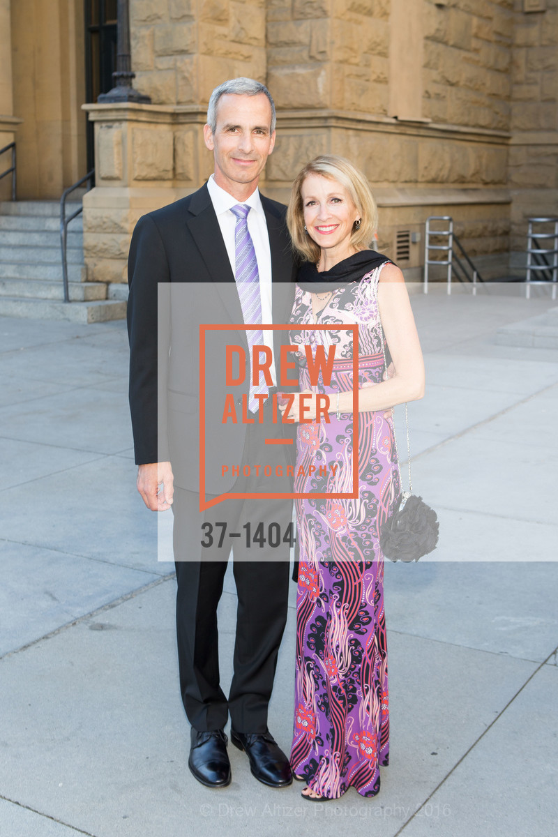 San Jose Museum of Art's Wonder Ball, San Jose Museum of Art. 110 South Market Street San Jose, CA 95113, September 17th, 2016, Photo #37-1404 Photo #37-1404