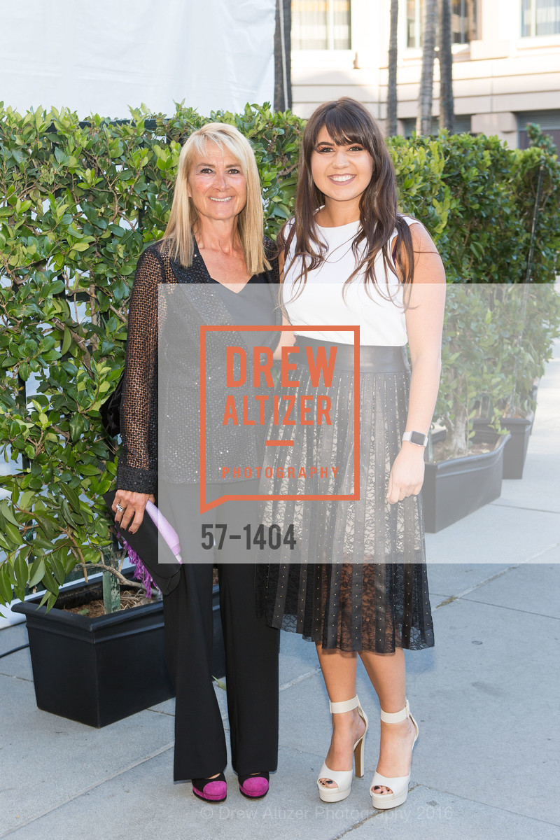 Lale Doluca, Deniz Doluca, San Jose Museum of Art's Wonder Ball, San Jose Museum of Art. 110 South Market Street San Jose, CA 95113, September 17th, 2016, Photo #57-1404 Lale Doluca, Deniz Doluca, Photo #57-1404