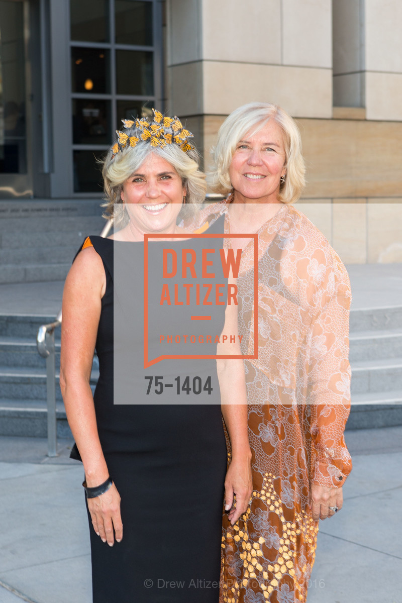 Maja Thomas, Susan Sayre Batton, San Jose Museum of Art's Wonder Ball, San Jose Museum of Art. 110 South Market Street San Jose, CA 95113, September 17th, 2016, Photo #75-1404 Maja Thomas, Susan Sayre Batton, Photo #75-1404