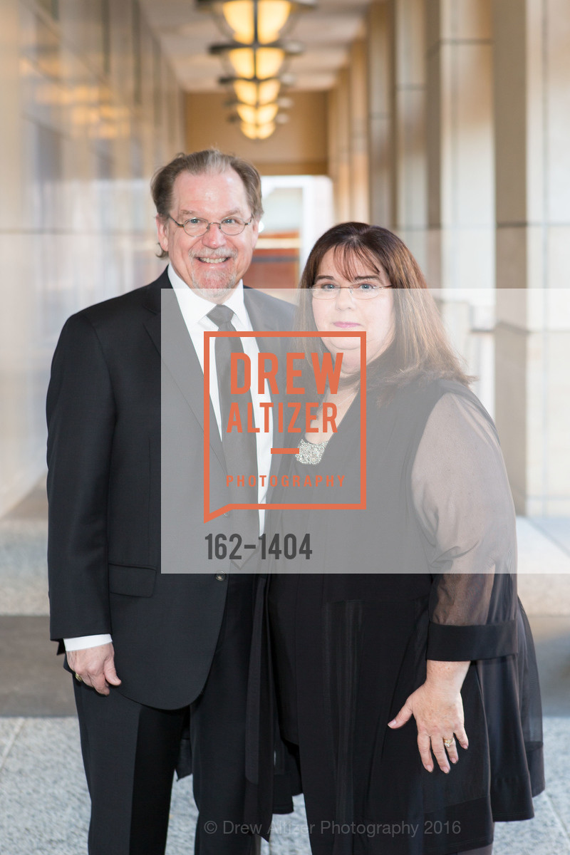 Brian Flueckiger, Marianne Flueckiger, San Jose Museum of Art's Wonder Ball, San Jose Museum of Art. 110 South Market Street San Jose, CA 95113, September 17th, 2016, Photo #162-1404 Brian Flueckiger, Marianne Flueckiger, Photo #162-1404