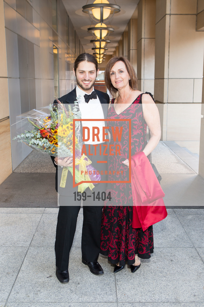Todd Levine, Eileen Silver, San Jose Museum of Art's Wonder Ball, San Jose Museum of Art. 110 South Market Street San Jose, CA 95113, September 17th, 2016, Photo #159-1404 Todd Levine, Eileen Silver, Photo #159-1404