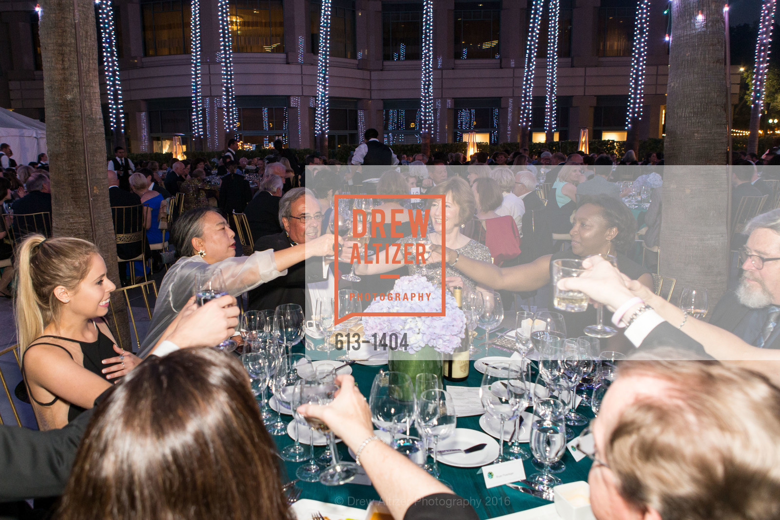 Atmosphere, San Jose Museum of Art's Wonder Ball, San Jose Museum of Art. 110 South Market Street San Jose, CA 95113, September 17th, 2016, Photo #613-1404 Atmosphere, Photo #613-1404