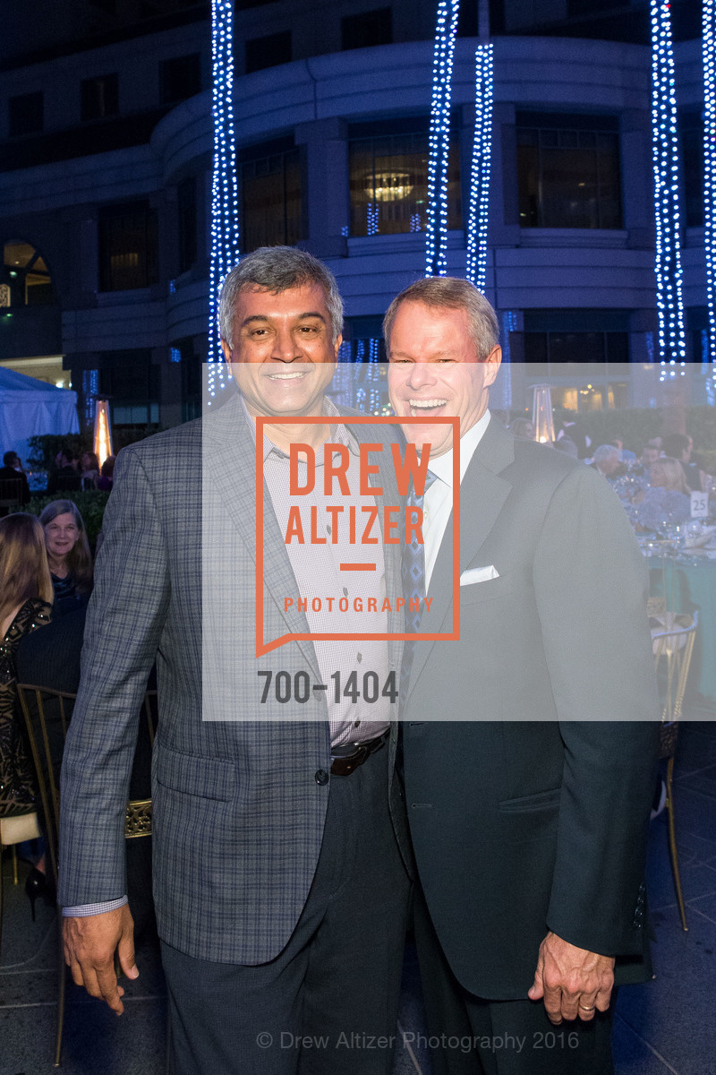Chandran Sankaran, Scott Arnold, San Jose Museum of Art's Wonder Ball, San Jose Museum of Art. 110 South Market Street San Jose, CA 95113, September 17th, 2016, Photo #700-1404 Chandran Sankaran, Scott Arnold, Photo #700-1404