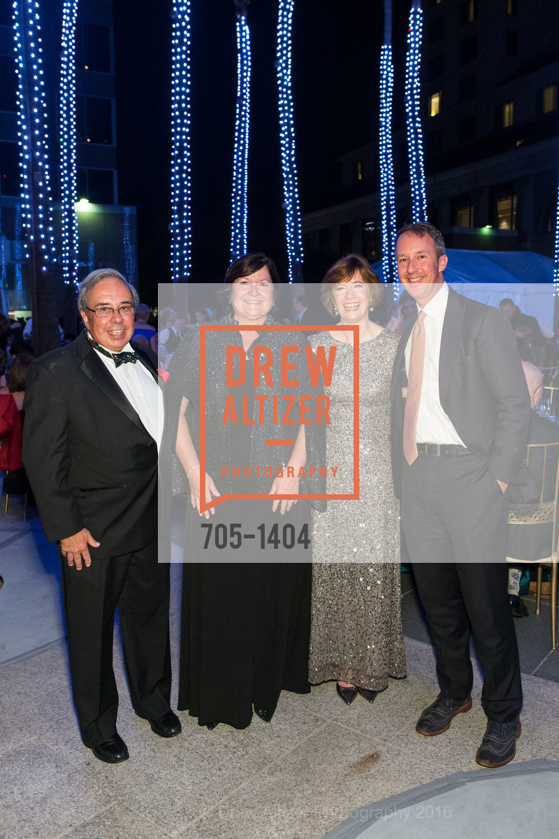 Mike Nevens, Eileen Fernandes, Yvonne Nevens, Tad Freese, San Jose Museum of Art's Wonder Ball, San Jose Museum of Art. 110 South Market Street San Jose, CA 95113, September 17th, 2016, Photo #705-1404 Mike Nevens, Eileen Fernandes, Yvonne Nevens, Tad Freese, Photo #705-1404