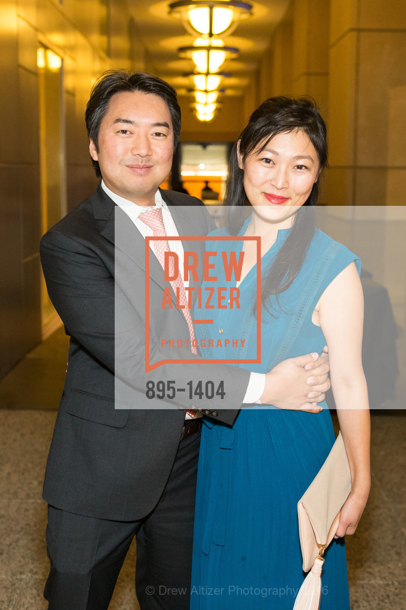 Tats Takeuchi, Ting Ba, San Jose Museum of Art's Wonder Ball, San Jose Museum of Art. 110 South Market Street San Jose, CA 95113, September 17th, 2016, Photo #895-1404 Tats Takeuchi, Ting Ba, Photo #895-1404