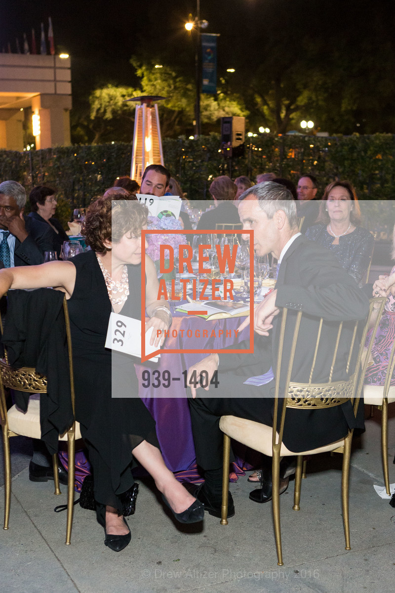 San Jose Museum of Art's Wonder Ball, San Jose Museum of Art. 110 South Market Street San Jose, CA 95113, September 17th, 2016, Photo #939-1404 Photo #939-1404