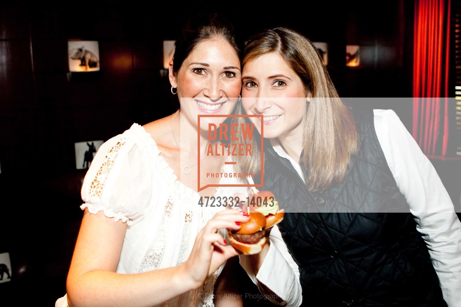 Dana McCabe, Lauren Green, CLIFT Hosts A Private Bash Showcasing a NEW BAR AND LOUNGE MENU, US, July 29th, 2009, Photo #4723332-14043 Dana McCabe, Lauren Green, Photo #4723332-14043