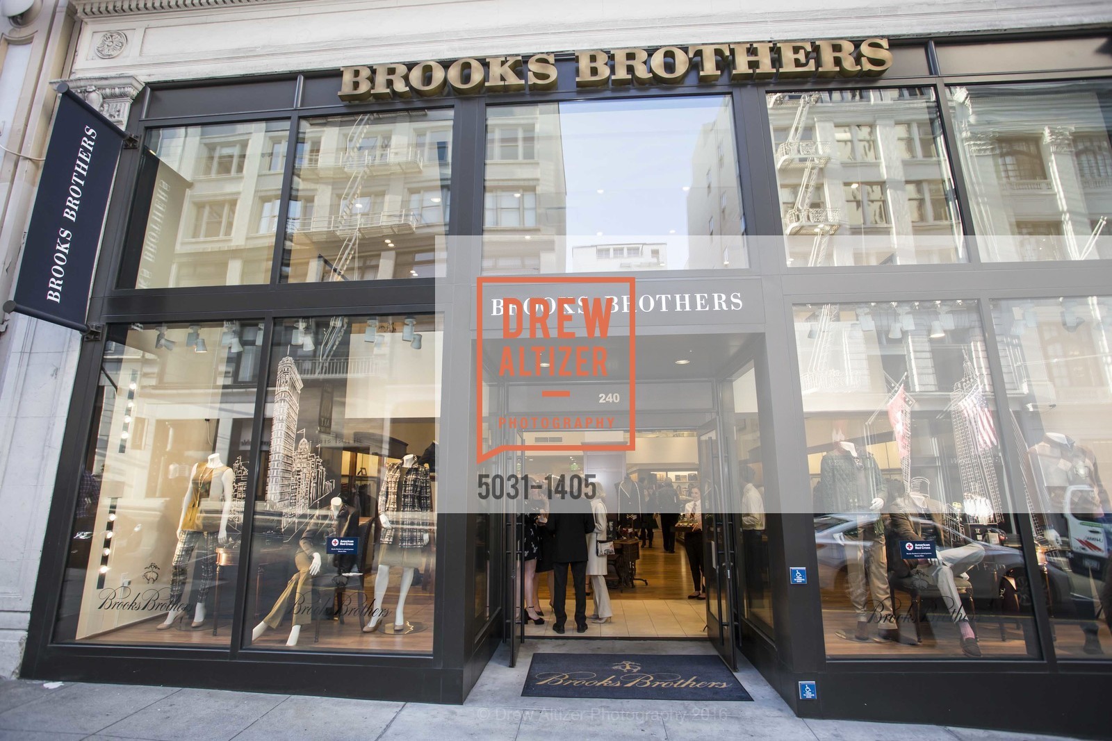 Atmosphere, Brooks Brothers and Gentry Home Magazine Celebrate the September Issue with Matthew Cook, Andrew Johnston & Jennifer Nagle, Brooks Brothers Union Square, September 13th, 2016, Photo #5031-1405 Atmosphere, Photo #5031-1405