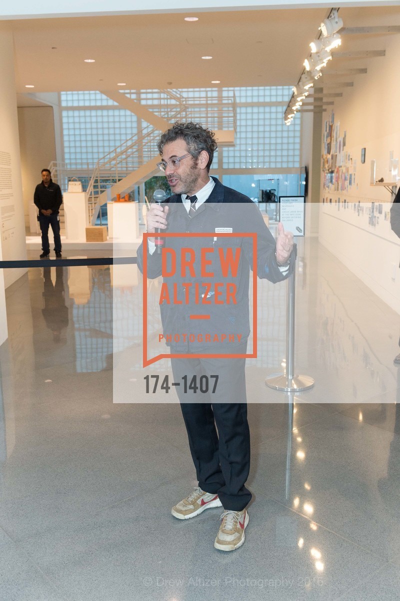Tom Sachs, Photo #174-1407