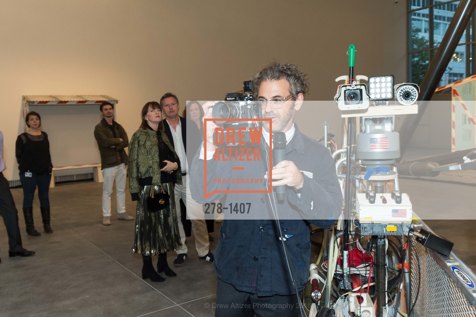 Tom Sachs, Photo #278-1407