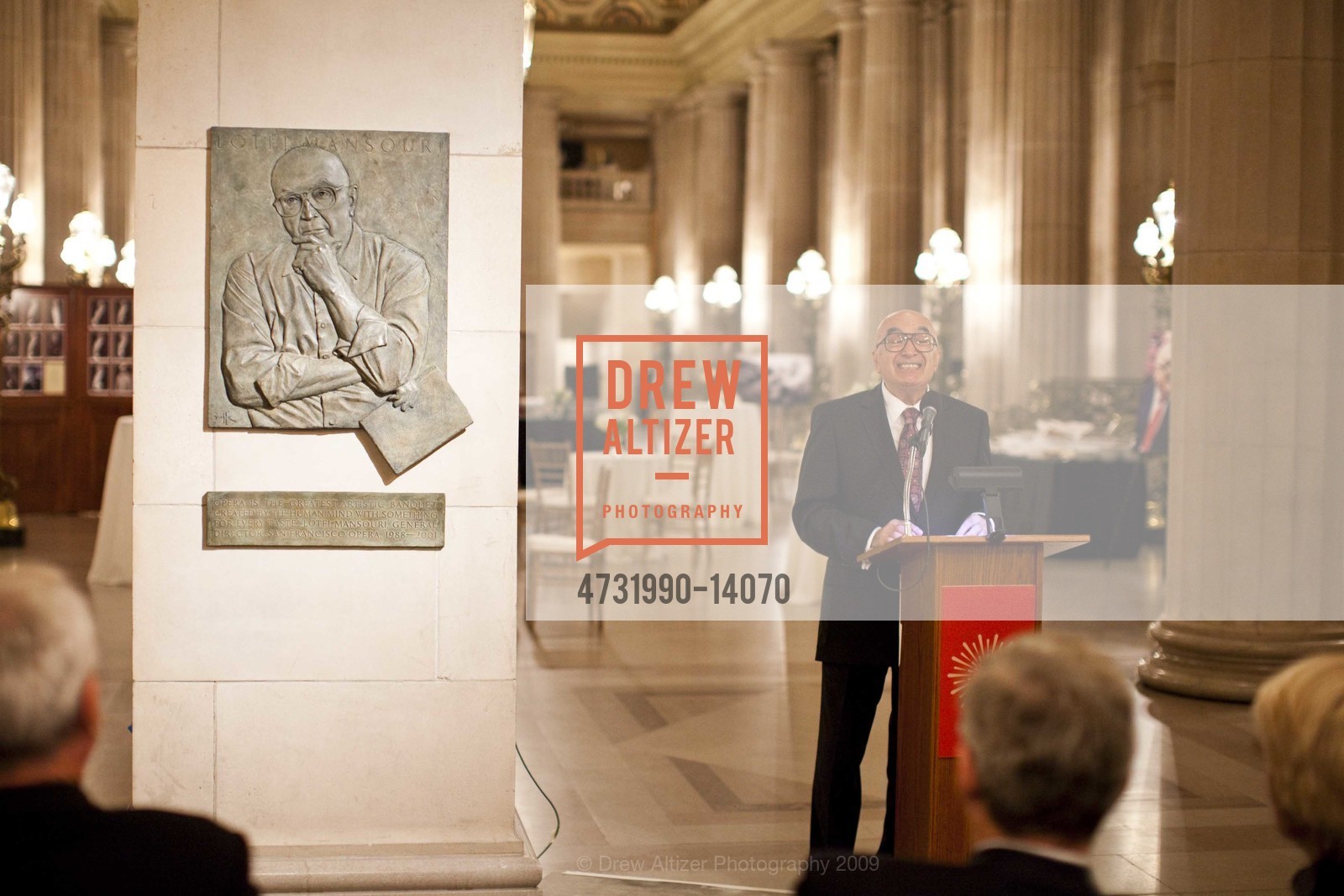 Lotfi Mansouri, San Francisco Opera Unveils Sculpture Of Lotfi Mansouri, US, October 27th, 2009, Photo #4731990-14070 Lotfi Mansouri, Photo #4731990-14070