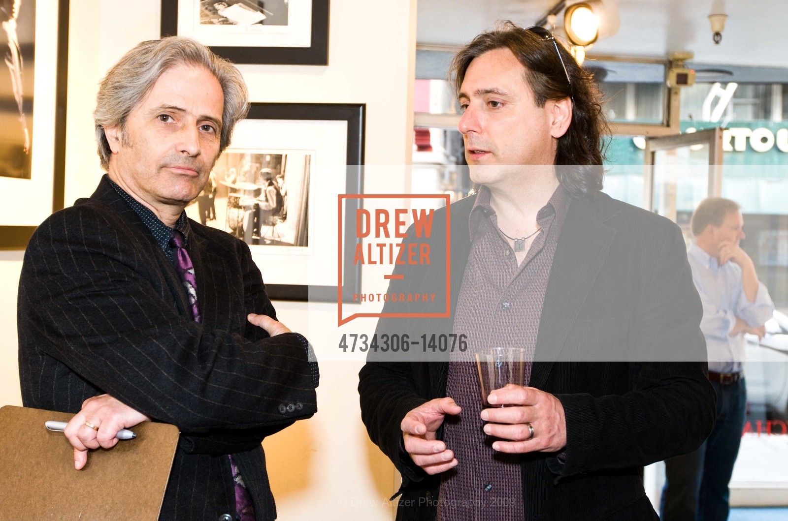 Theron Kabrich, Mike Maier, SAN FRANCISCO ART EXCHANGE'S Rolling Stones Exhibit, US, May 15th, 2009, Photo #4734306-14076 Theron Kabrich, Mike Maier, Photo #4734306-14076